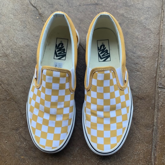 yellow chequered vans